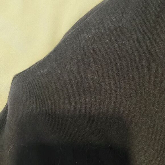 Black Red Hot Chili Peppers Women's Size XL short sleeve T-Shirt EUC - Picture 9 of 9